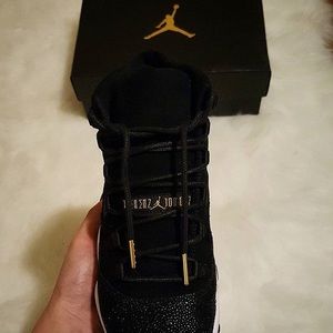 Jordan retro Heiress 11 size 7.5 W or 6 Y
